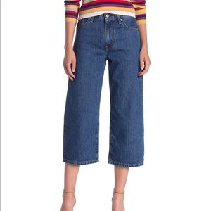 Levi’s baggy crop jeans